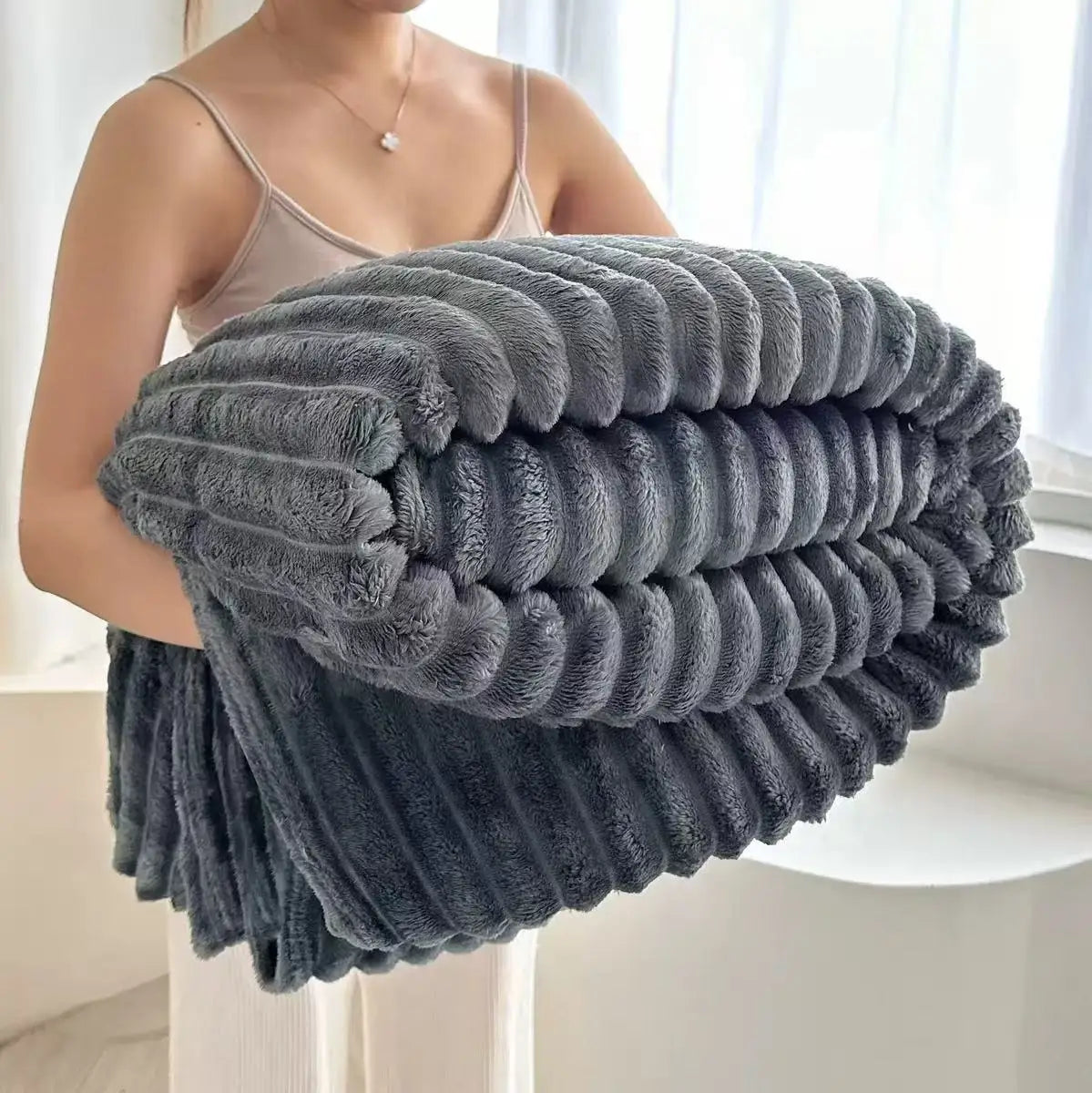 Plaid nervuré ultra-doux coloris Gris Anthracite