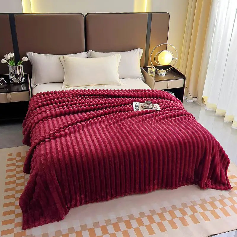 Plaid nervuré en molleton de corail, coloris Rouge Framboise